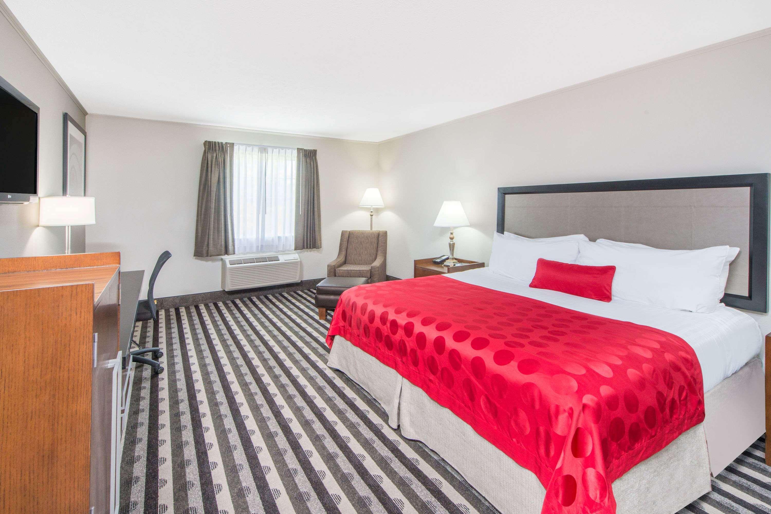 Hotel Ramada By Wyndham Springfield North Zewnętrze zdjęcie