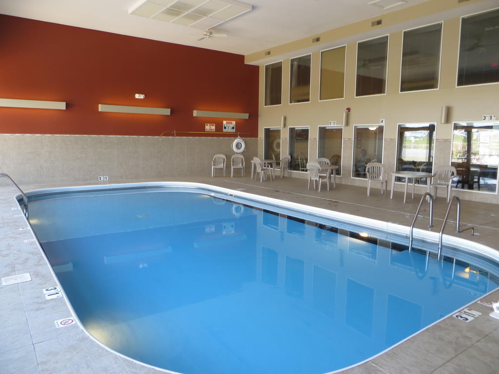 Hotel Ramada By Wyndham Springfield North Zewnętrze zdjęcie